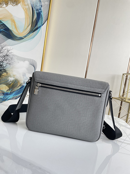 型番  M30851 DISTRICT ヴィトン偽物  ショルダー バック 3色　26×20×7