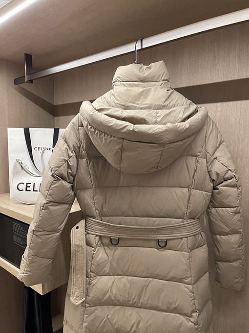 レディースロングコートの通販バーバリー服コピー ダウンロングコート 暖かい