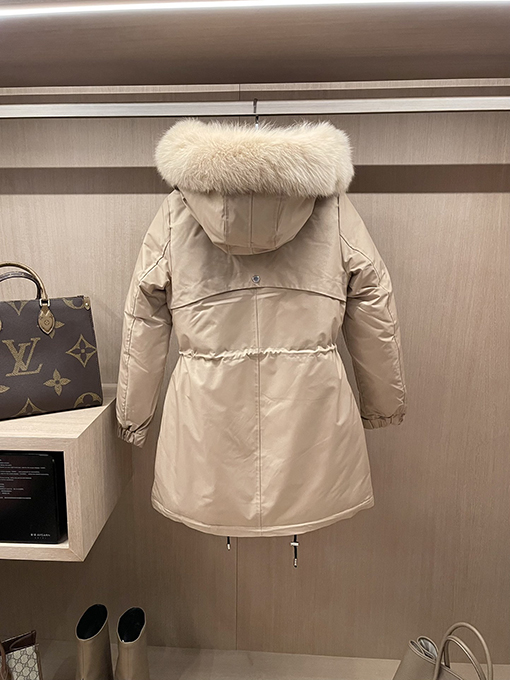 【レディースショートコートの通販】 プラダ服偽物ダウンショートコート 人気 フォックス