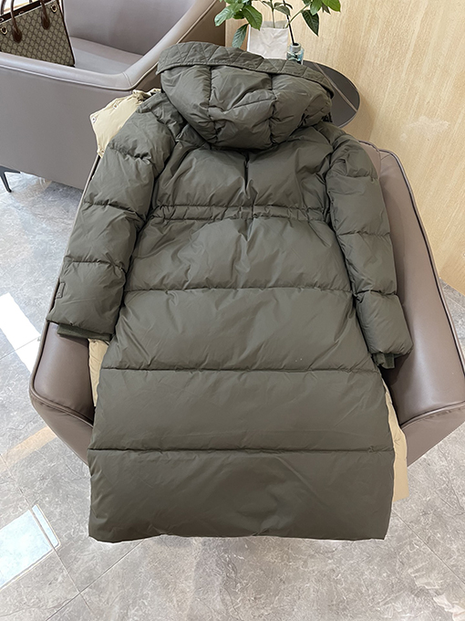 【レディースロングコートの通販】 バーバリー服コピー ダウンストリングロングコート