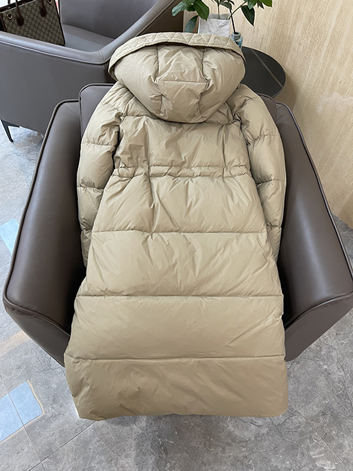 【レディースロングコートの通販】 バーバリー服コピー ダウンストリングロングコート