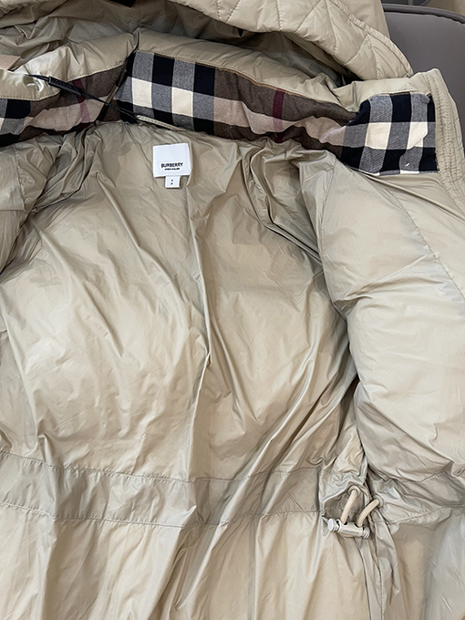 【レディースショートコートの通販】 バーバリー服コピー ダウンストリンショートコート