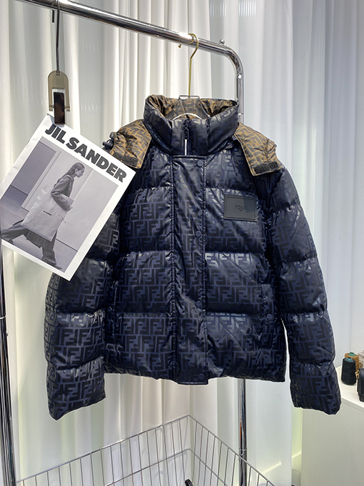 型番:FAN086AK8AF1IHGフェンデ服コピー ダウンジャケットアウター (レディース)