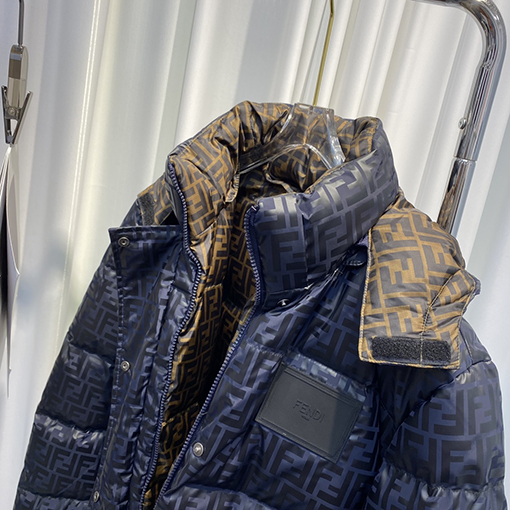 型番:FAN086AK8AF1IHGフェンデ服コピー ダウンジャケットアウター (レディース)
