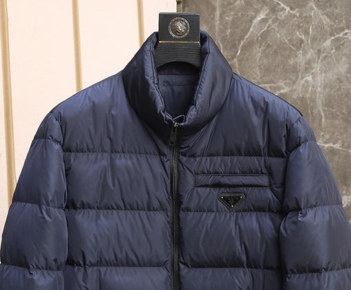 プラダ服スーパーコピー  メンズダウンジャケットアウター pradaマーク