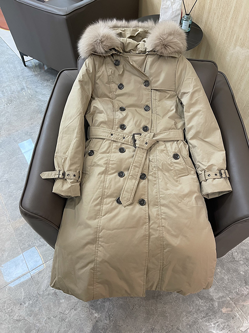 【レディースロングコートの通販】 バーバリー服コピー ダウンストリングロングコート