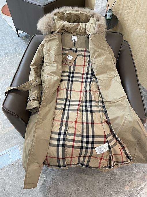 【レディースロングコートの通販】 バーバリー服コピー ダウンストリングロングコート