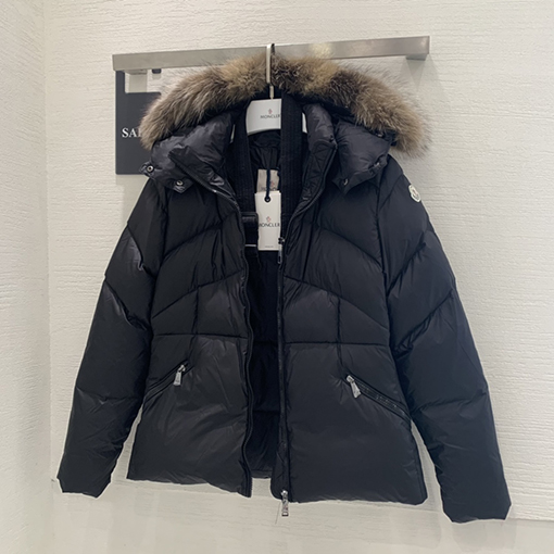 【レディースショートコートの通販】モンクレール服偽物 ダウンストリンショートコート