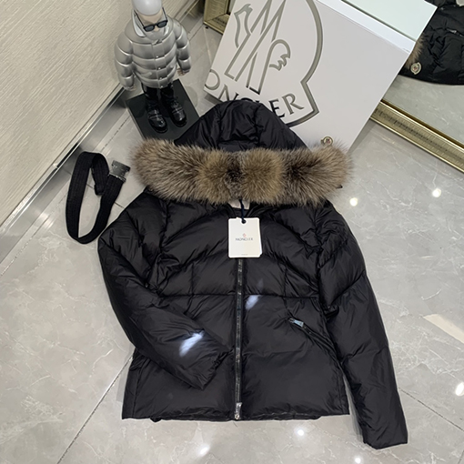 【レディースショートコートの通販】モンクレール服偽物 ダウンストリンショートコート