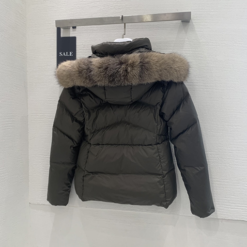 【レディースショートコートの通販】モンクレール服偽物 ダウンストリンショートコート