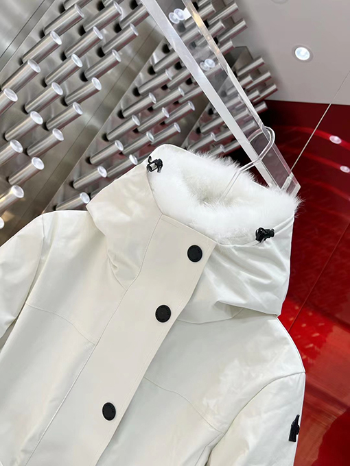 【レディースショートコートの通販】モンクレール服偽物 ダウンストリンショートコート 防水 スキー生地