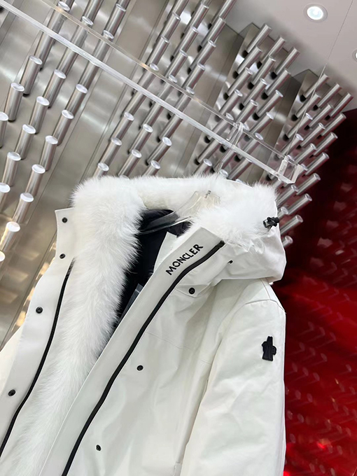 【レディースショートコートの通販】モンクレール服偽物 ダウンストリンショートコート 防水 スキー生地
