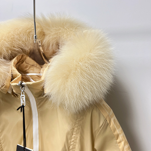 フェンディ服スーパーコピー 22fw新品 ffダブルロゴ イエローカラー