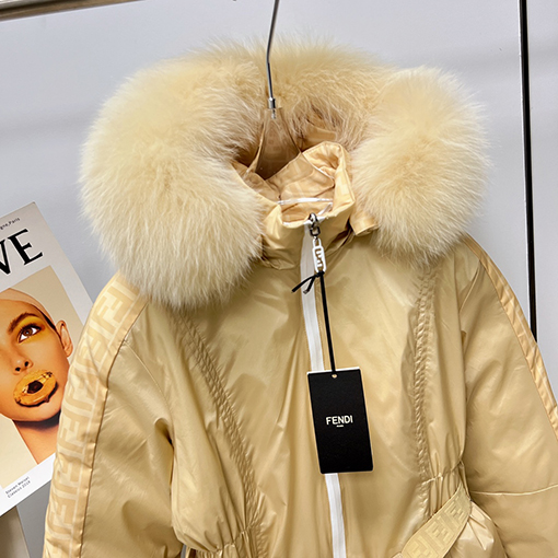 フェンディ服スーパーコピー 22fw新品 ffダブルロゴ イエローカラー