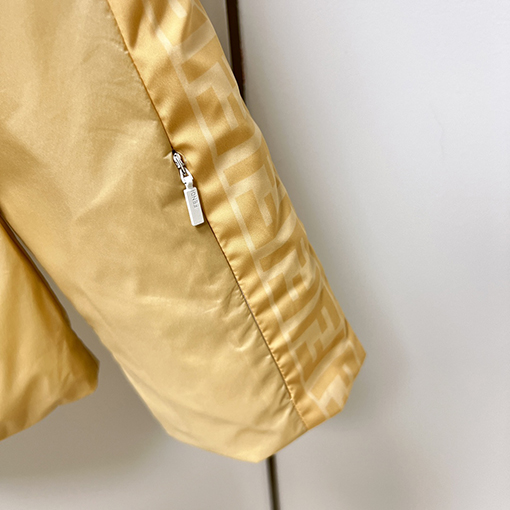 フェンディ服スーパーコピー 22fw新品 ffダブルロゴ イエローカラー
