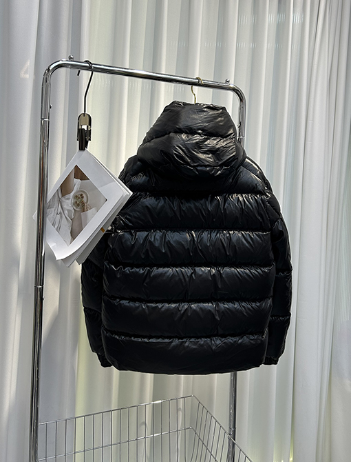 Moncler Maya :M70 モンクレール服偽物ダウンジャケットアウター 4カラー