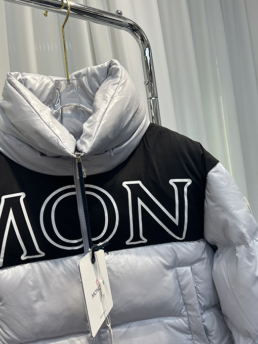 型番:F720 モンクレール服偽物ダウンジャケットアウター MONCLERロゴ ホワイト・グレー・ブラック