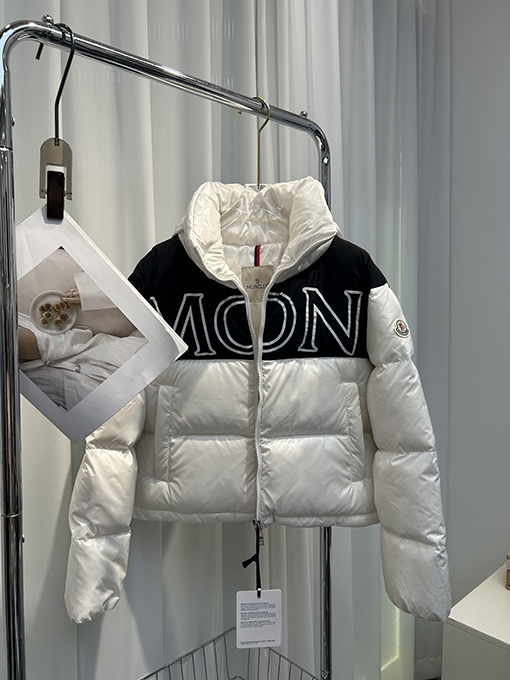 型番:F720 モンクレール服偽物ダウンジャケットアウター MONCLERロゴ ホワイト・グレー・ブラック