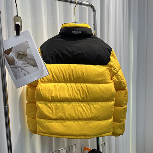 型番:5967 モンクレール服コピー ダウンジャケットアウター