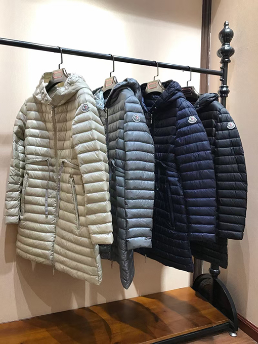 【レディースロングコートの通販】モンクレール服コピー BARBELダウンロングコート