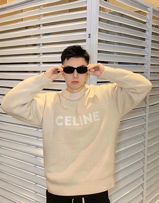 セリーヌ服スーパーコピー ニット& セーター CELINE ロゴ セリーヌ人気のアイテム
