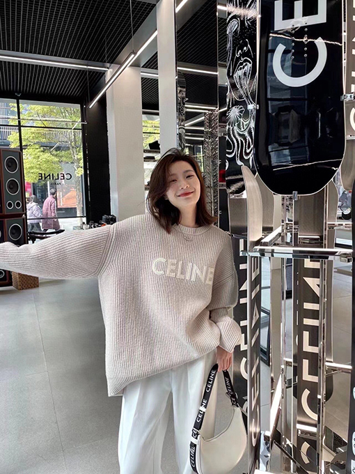 セリーヌ服スーパーコピー ニット& セーター CELINE ロゴ セリーヌ人気のアイテム