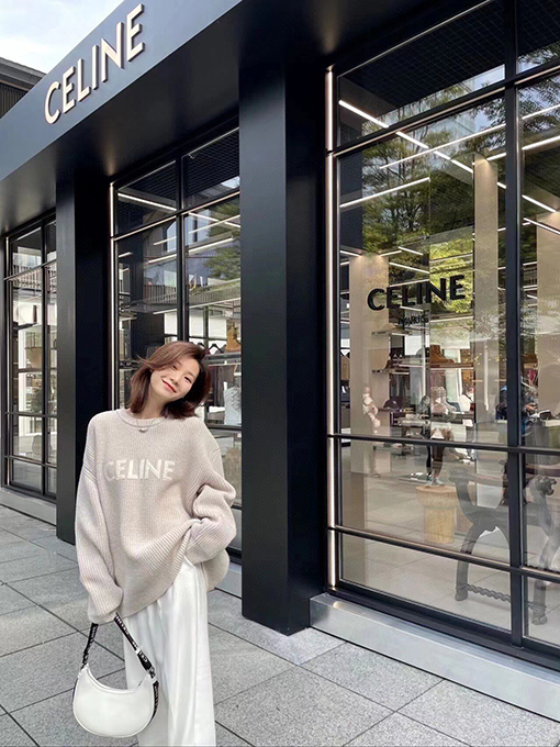 セリーヌ服スーパーコピー ニット& セーター CELINE ロゴ セリーヌ人気のアイテム