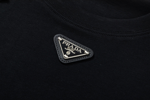 23ss春夏 プラダコピーメンズレディース 半袖 Tシャツの通販 prada黒マークゴロ