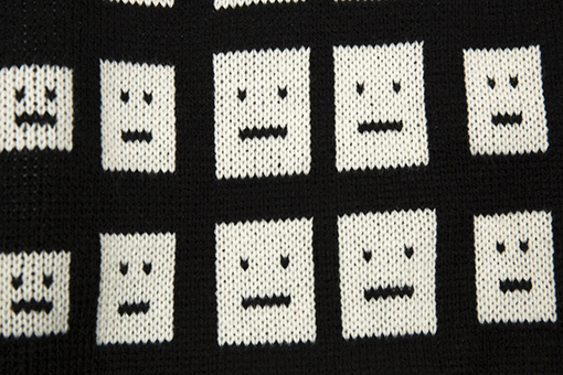 ACNE STUDIOS服スーパーコピーニット& セーター  モザイク表情の四角形の笑顔