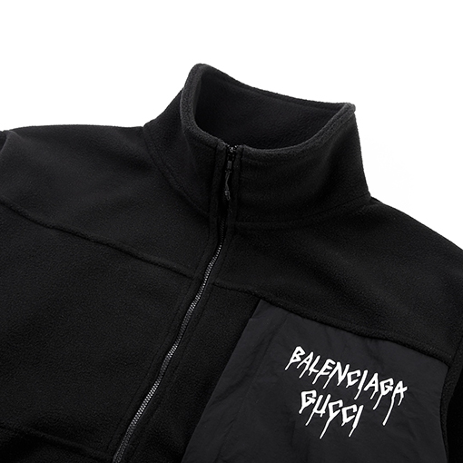コラボの限定商品 GUCCI  x BALENCIAGA服偽物,胸の前の大きなポケット