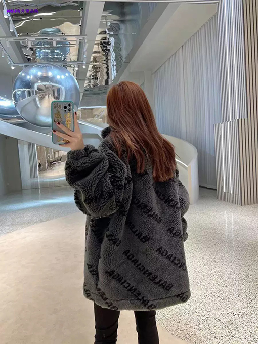 バレンシアガ服偽物フリースジャケットアウターBalenciagaロゴ