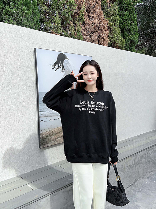 ルイヴィトン偽物 スウェットTシャツ   前後レタリングプリント
