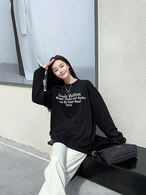 ルイヴィトン偽物 スウェットTシャツ   前後レタリングプリント