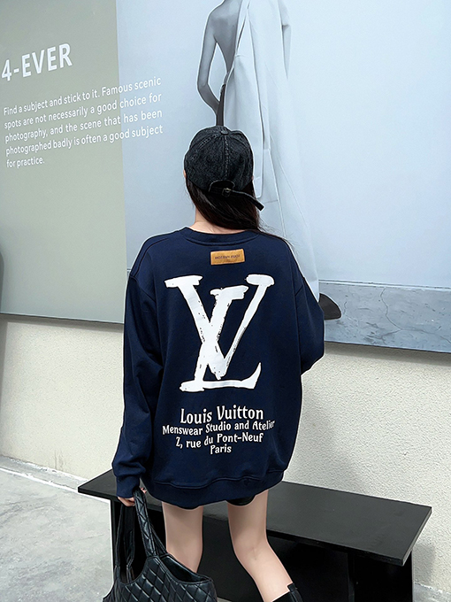 ルイヴィトン偽物 スウェットTシャツ   前後レタリングプリント