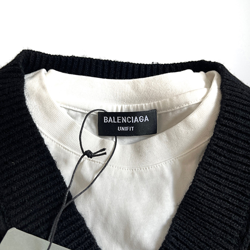 バレンシアガ服スーパーコピーニット& セーター  袖BALENCIAGAマーク