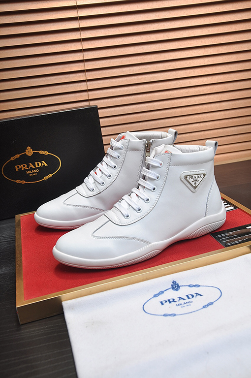 プラダスーパーコピー メンズスニーカー pradaマーク　45サイズオーダーメイド