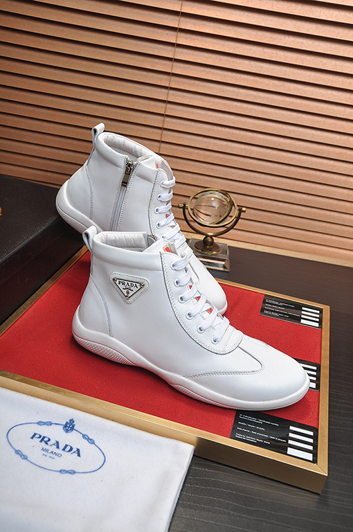 プラダスーパーコピー メンズスニーカー pradaマーク　45サイズオーダーメイド