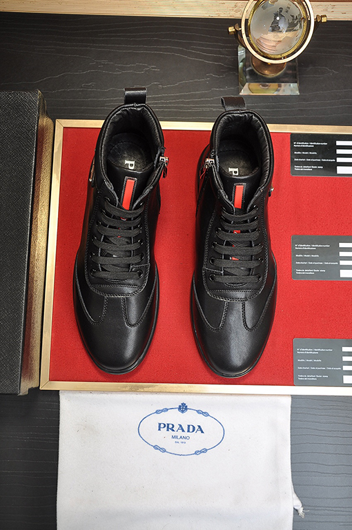 プラダスーパーコピー メンズスニーカー pradaマーク　45サイズオーダーメイド