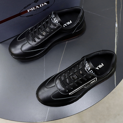 プラダスーパーコピー メンズスニーカー prada白色ロゴ45サイズオーダーメイド