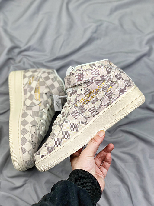 ルイヴィトンシューズ コピー LVモノグラム   LV x Nike Air Force1スーパーコピー