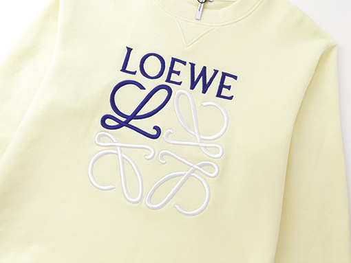 人気再燃!!　 ロエベ22FWクラシックビッグロゴ刺繍ラウンドマンツーマンTシャツ