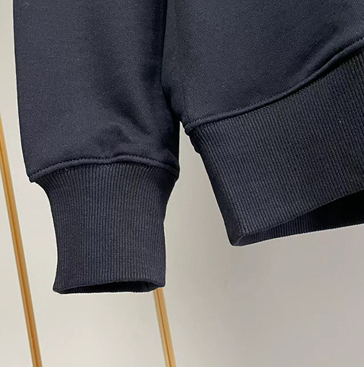 ジバンシイ服スーパーコピー GIVENCHY刺繍ロゴ スウェットTシャツ