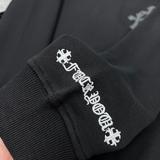 人気  クロムハーツ服コピー   スウェットTシャツ  後ろ十字架刺繍ポイント