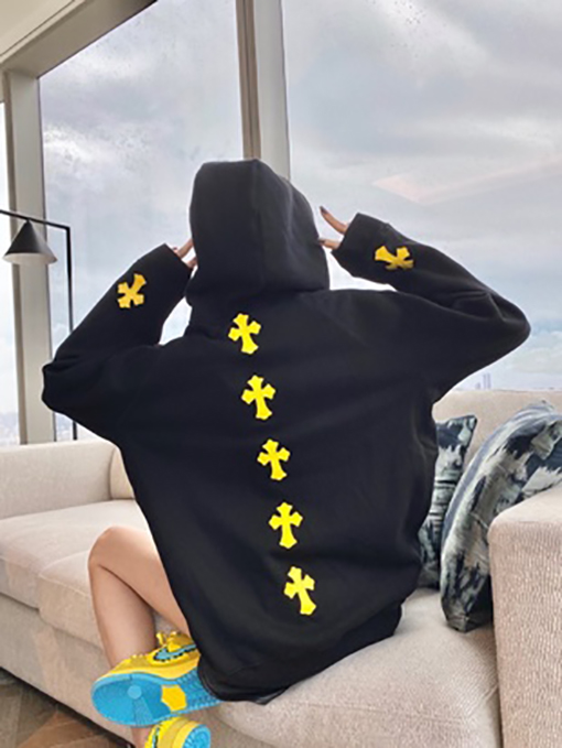 人気 クロムハーツ服コピー スウェットTシャツ 後ろ黄色皮十字架刺繍ポイント