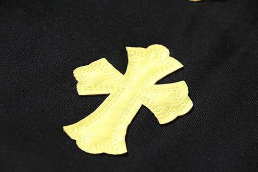 人気 クロムハーツ服コピー スウェットTシャツ 後ろ黄色皮十字架刺繍ポイント