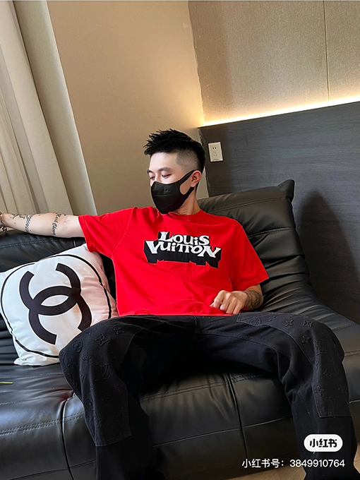 23新品ルイヴィトン服コピー プリント半袖Tシャツメンズファッション通販