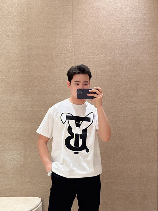 NEW!!バーバリー半袖 Tシャツの通販  