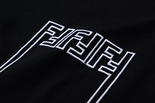 23新品!! フェンディ服コピー 半袖 Tシャツの通販 刺繍 ダブル F フェイク ポケット