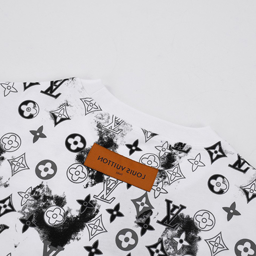 春新商品入荷!! ルイヴィトン半袖Tシャツ水墨性花イニシャルプリント