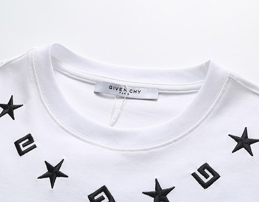 春新商品入荷!!ジバンシィ ネックライン 刺繍 半袖Tシャツ